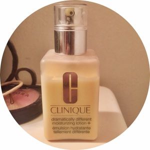 Clinique moisturizing lotion