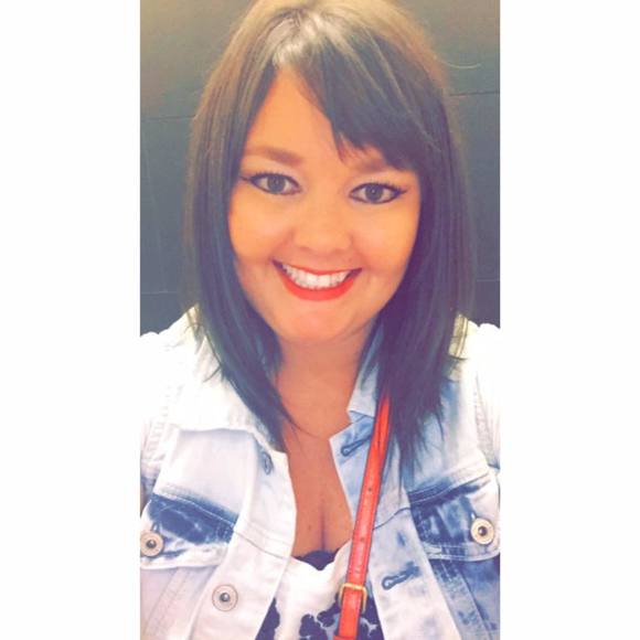 Meet your Posher, Liz