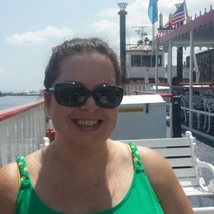 Meet your Posher, Melissa