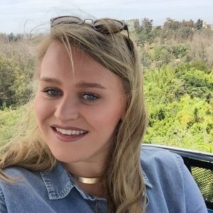 Meet your Posher, Samantha