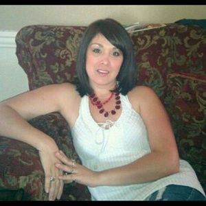 Meet your Posher, Roxanne