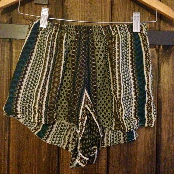 Patterned shorts