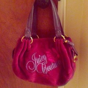 Juicy couture bag ! 😍