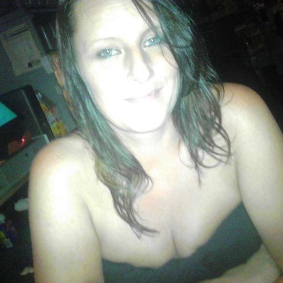 Meet your Posher, Shellie - Picture 1 of 1