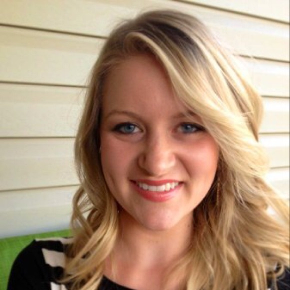 Meet your Posher, Katie - Picture 1 of 1