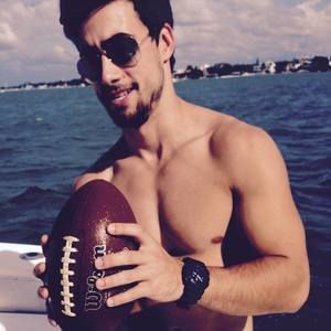 Meet your Posher, Robert