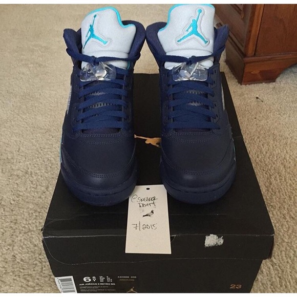 Air Jordan 5 "Hornets"