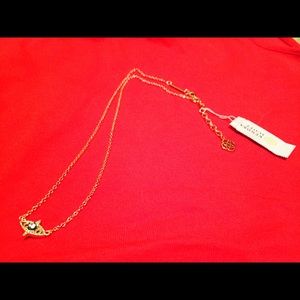 Kendra Scott necklace