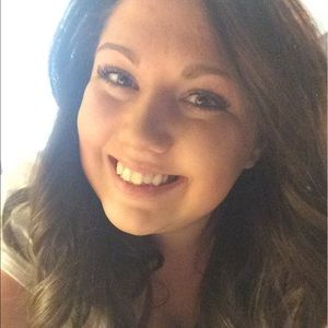 Meet your Posher, Hailey