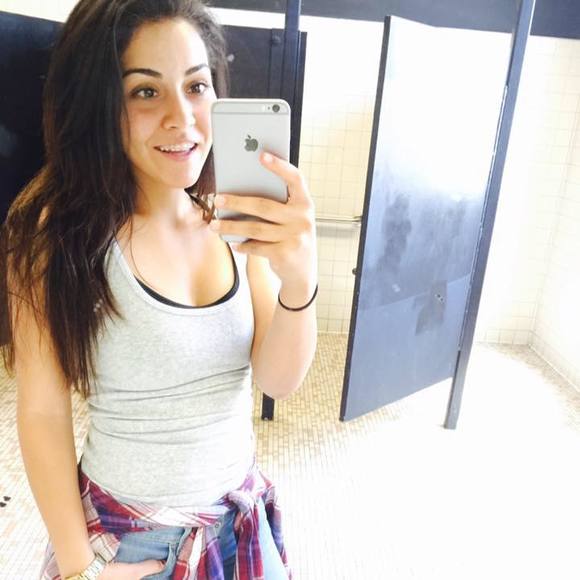 Meet your Posher, Giselle - Picture 1 of 1