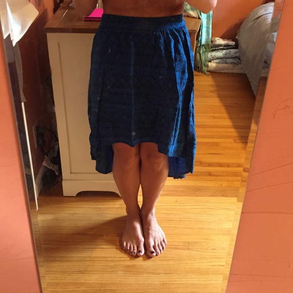 Mossimo Supply Co. Dresses & Skirts - Mossimo blue print skirt with high/low hem