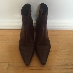 tahari ankle boots