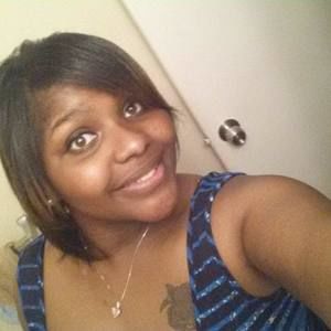 Meet your Posher, Desha monique