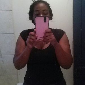 Meet your Posher, Antonia