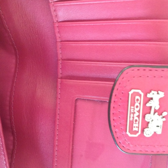 Coach authentic wallet - Picture 4 of 4