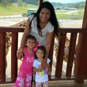 Meet your Posher, Pamela