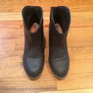 Black booties, Size 7