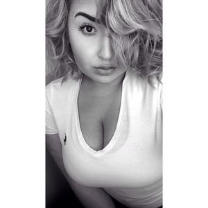 Meet your Posher, Jessicaa