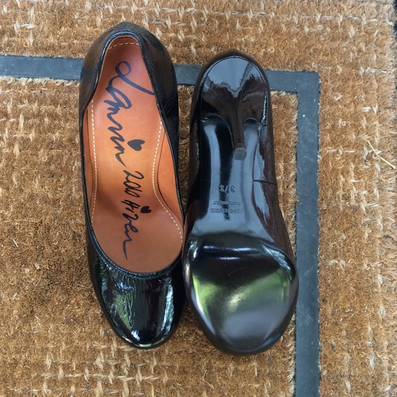 NEW Lanvin Black Patent Pumps - Picture 3 of 4
