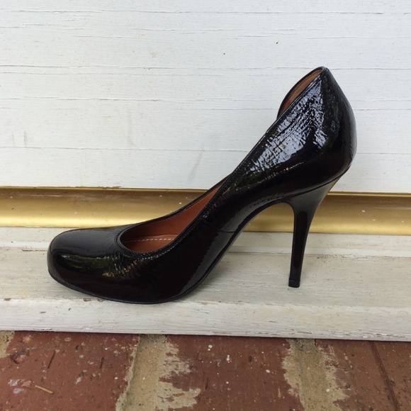 NEW Lanvin Black Patent Pumps - Picture 4 of 4