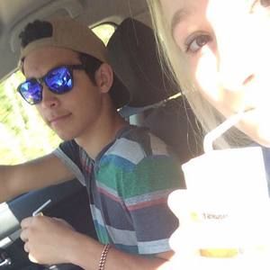 Meet your Posher, Ella