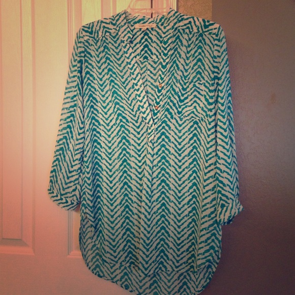 Women's turquoise and white tunic top size medium