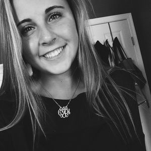 Meet your Posher, Ciara