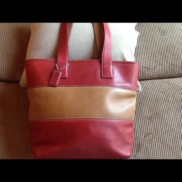 Authentic Leather Coach Purse- shoulder tote large