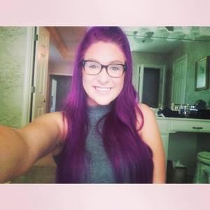 Meet your Posher, Kayla