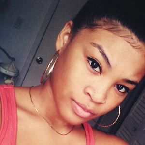 Meet your Posher, Cara