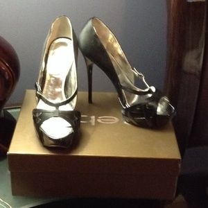 Bebe Stiletto