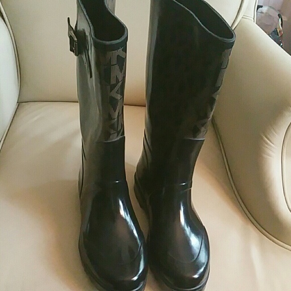 Michael Kors Rain Boots - Picture 4 of 4