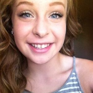 Meet your Posher, Emilee