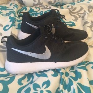 Roshe and blanket bundle!