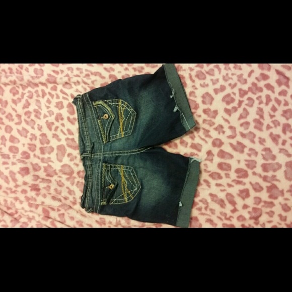 Shorts from RUE21 5/6 - Picture 2 of 2