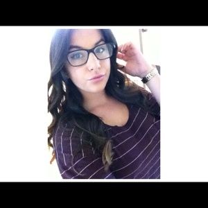 Meet your Posher, Gina