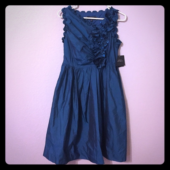 Robert Rodriguez holiday dress!