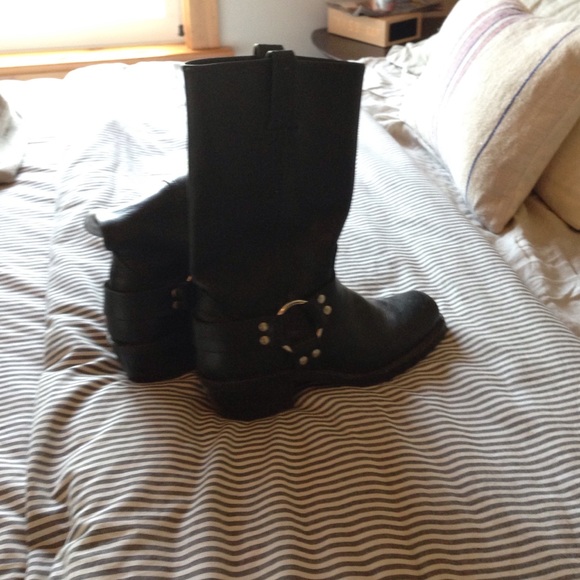 Frye engineer black boot