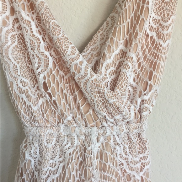 Nude&Cream Lace Romper - Picture 2 of 4
