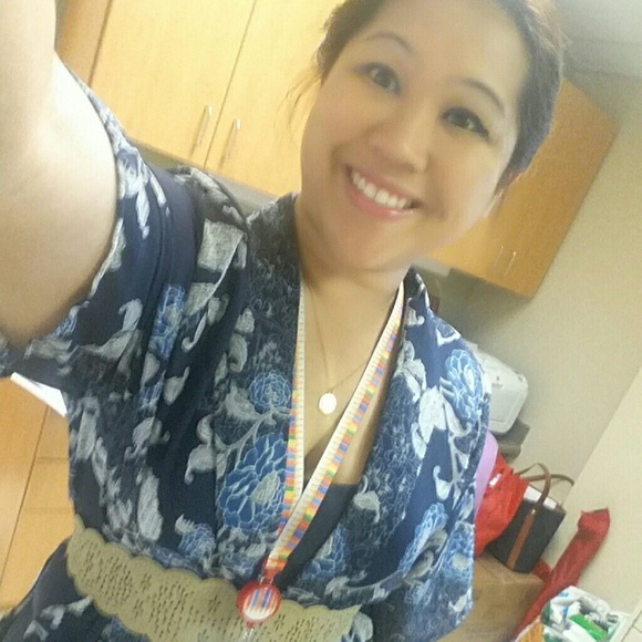 Meet Your Posher, Carla! - Picture 3 of 4