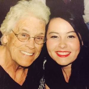 Meet your Posher, Olivia