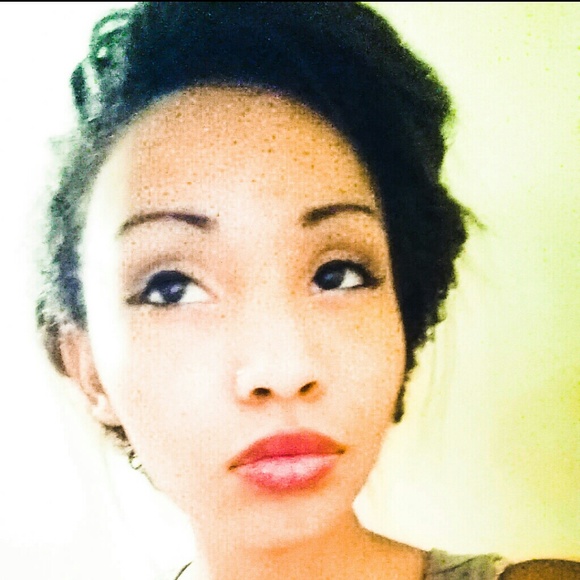 Meet your Posher, Jasmine - Picture 3 of 4