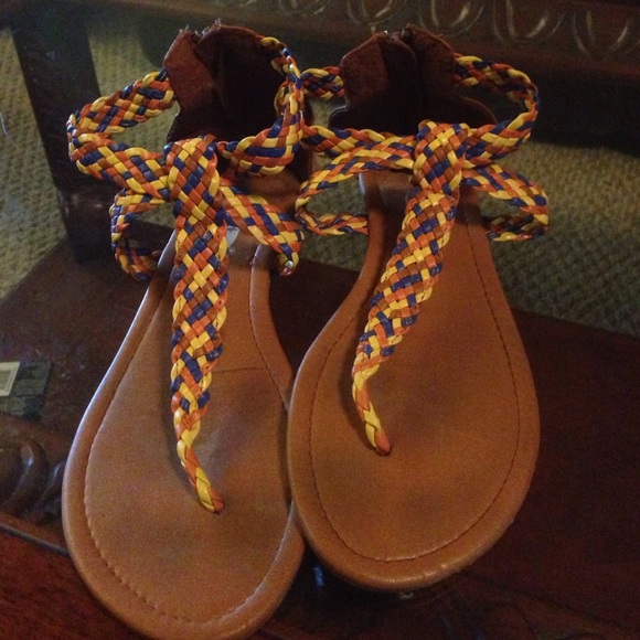 Sandals - Picture 2 of 2