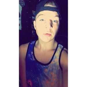 Meet your Posher, Dillion thomas