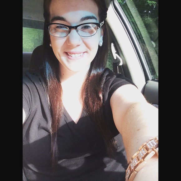 Meet your Posher, Samantha