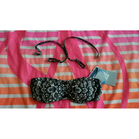32b/c swim top! - Picture 1 of 4