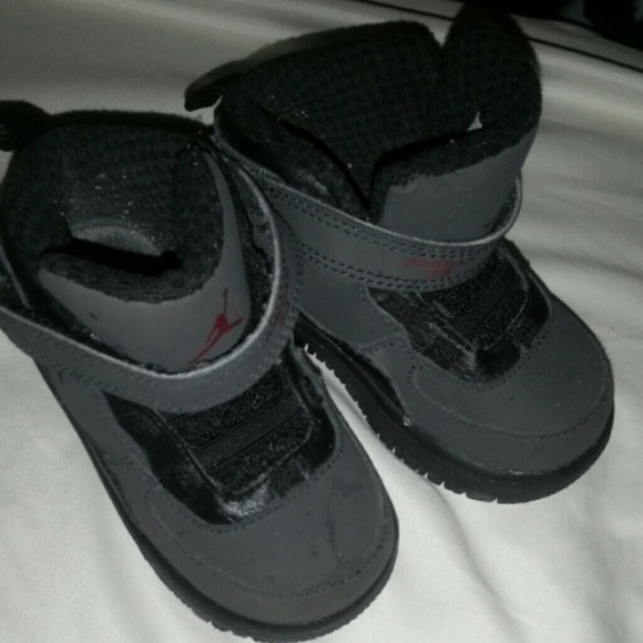 baby boy shoes size 6c