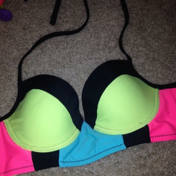 Bikini top