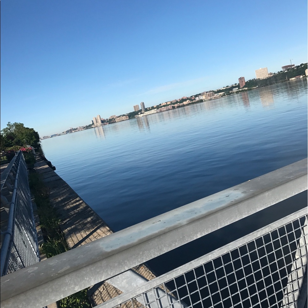 Meet your Posher, JuJu