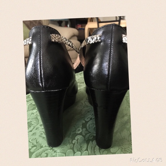 Black Report Wedge